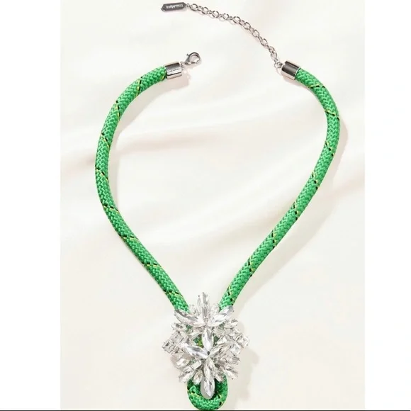 Stella & Dot | VividGreen Crystal LTD Edition ‘Know the Ropes’ Jeweled N… - Picture 5 of 8